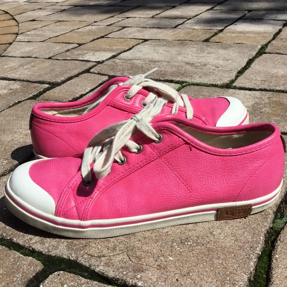 Ugg K Broderick Pink Pebbled Sneakers - Picture 2 of 8